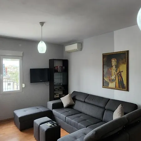 Flori Penthouse 3 Apartment *
